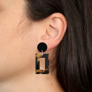 orecchini RETTANGOLO - tartaruga marrone e nero (colore perno a scelta)
