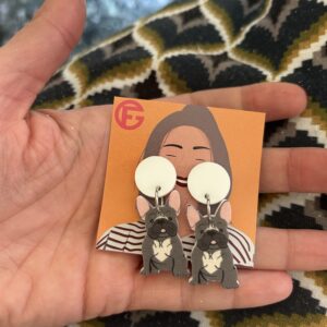 Alternative view of orecchini CANE: bulldog francese grigio scuro (perno personalizzabile)