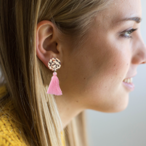 Alternative view of orecchini NAPPINA: dalmata marrone + nappina rosa